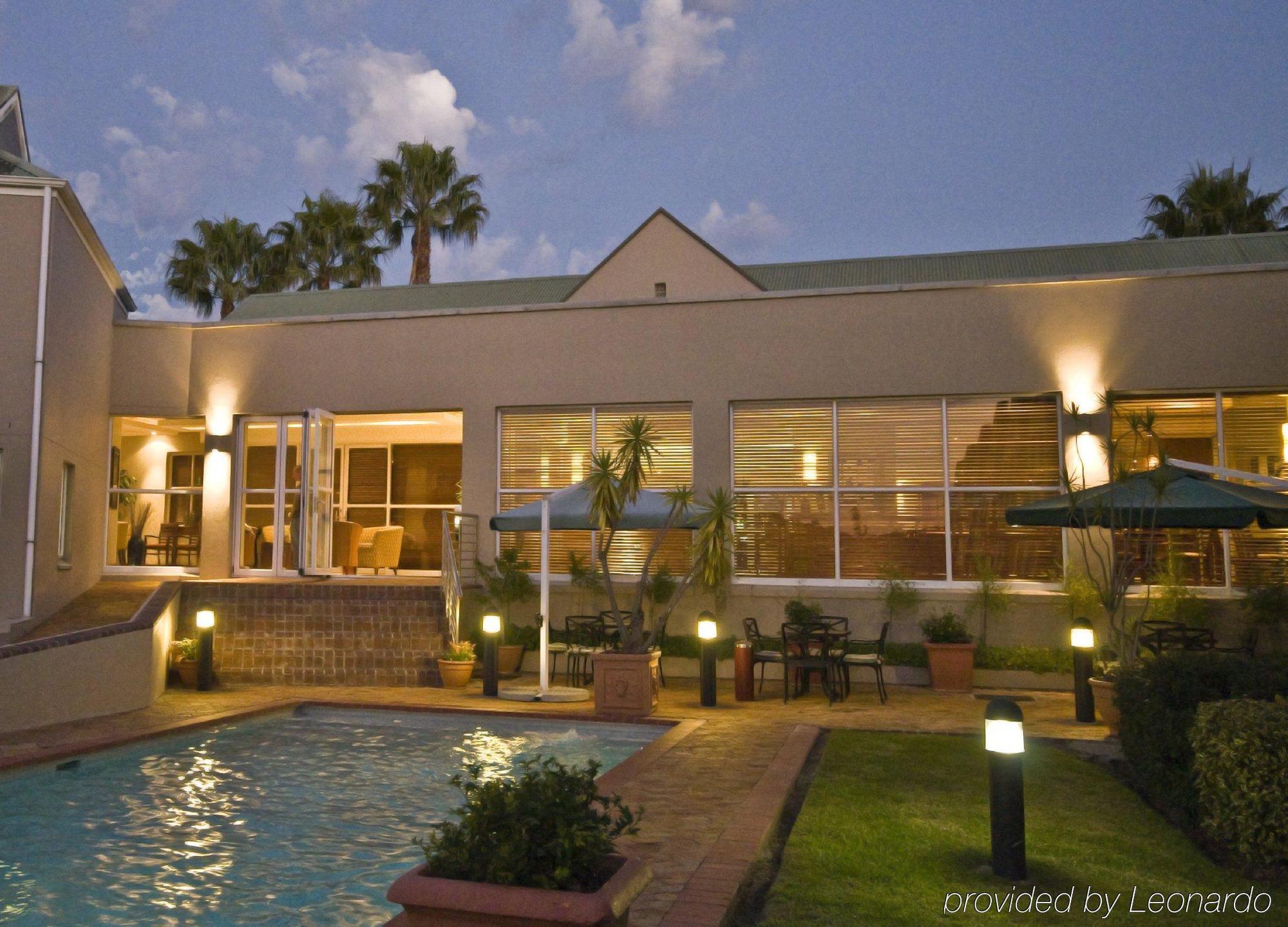 Town Lodge Bellville Exterior foto